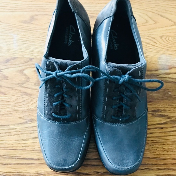 Clarks Shoes - Clark’s // Brand New leather & suede oxford heels